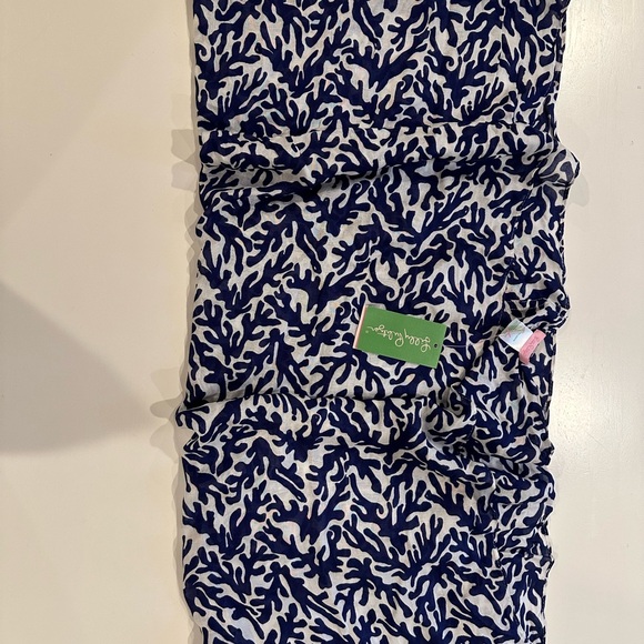 NWTs Lilly Pulitzer Infinity scarf - Picture 5 of 5